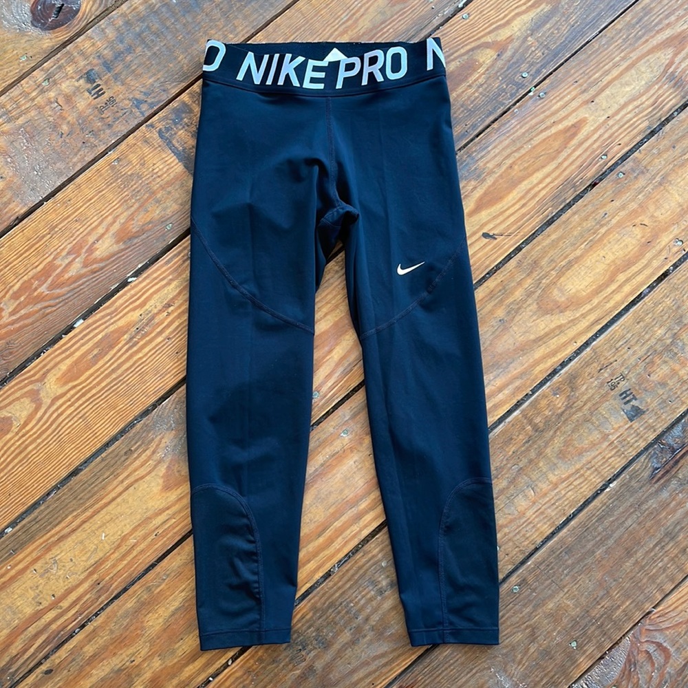 Nike Pro Dri Fit Cropped Leggings